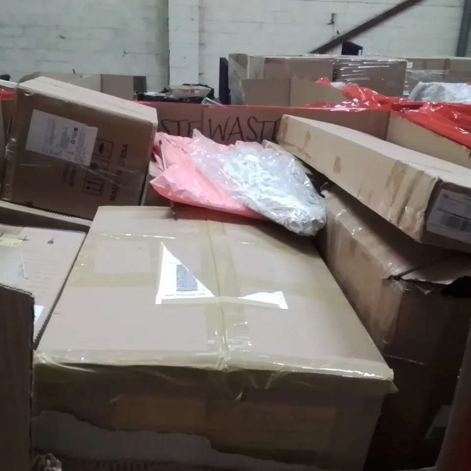 PALLET OF ASSORTED HOUSEHOLD GOODS AND PRODUCTS TO INCLUDE;STANDING DESK,COLD PRESS JUICER,STORAGE RACK