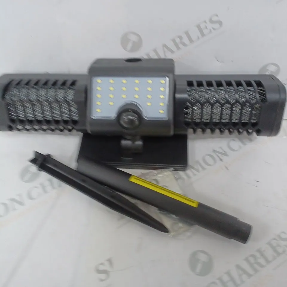 OUTLET BELL & HOWELL SOLAR ZAPPER