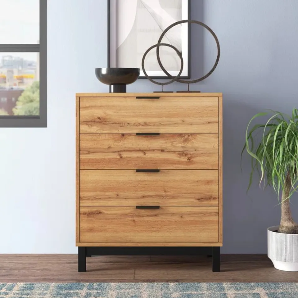 BOXED YONKERS 4 DRAWER CHEST OF DRAWERS 