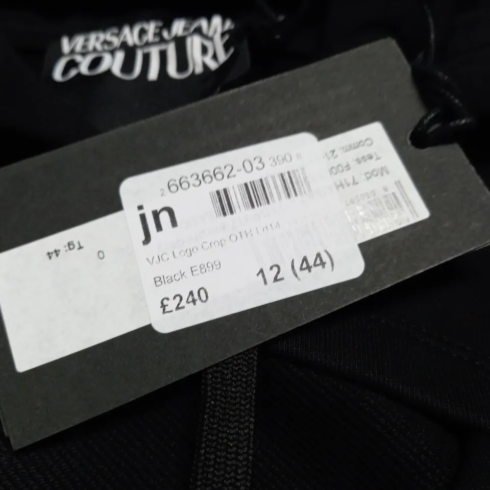 VERSACE JEANS COUTURE LOGO CROP HOODIE IN BLACK - 12 (44)