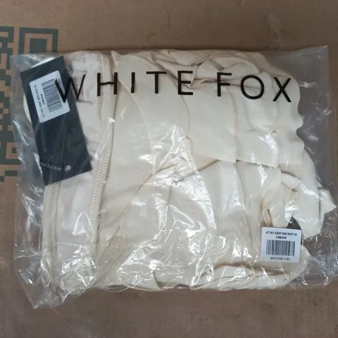 BAGGED WHITE FOX AT FIRST SIGHT MINI SKIRT IN CREAM SIZE XS