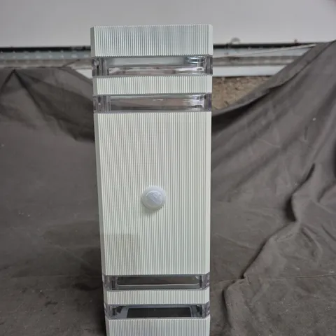 CELAVY SQUARE UP AND DOWN OUTDOOR WALL LIGHT – 10W, 110-265V (ZY-B2302A)