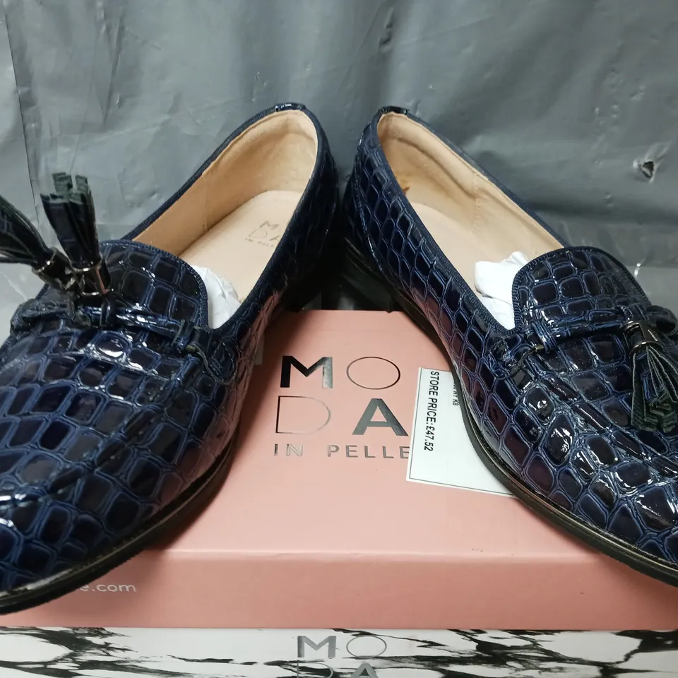 MODA IN PELLE EVVAA LOAFER IN BLACK - SIZE 41