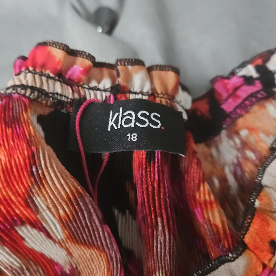 KLASS SIZE 18 MULTI COLOUR PATTERN DRESS WITH SLEEVES