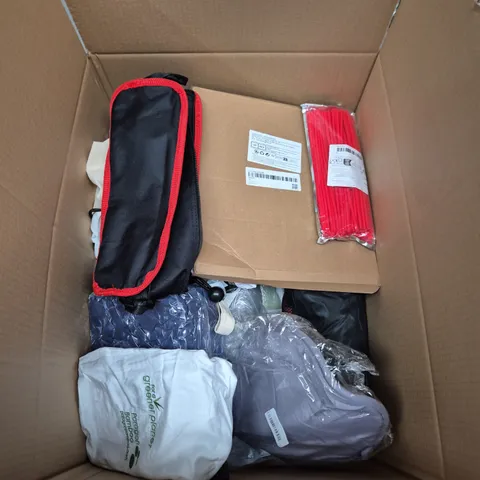BOX OF ASSORTED HOUSEHOLD ITEMS  
