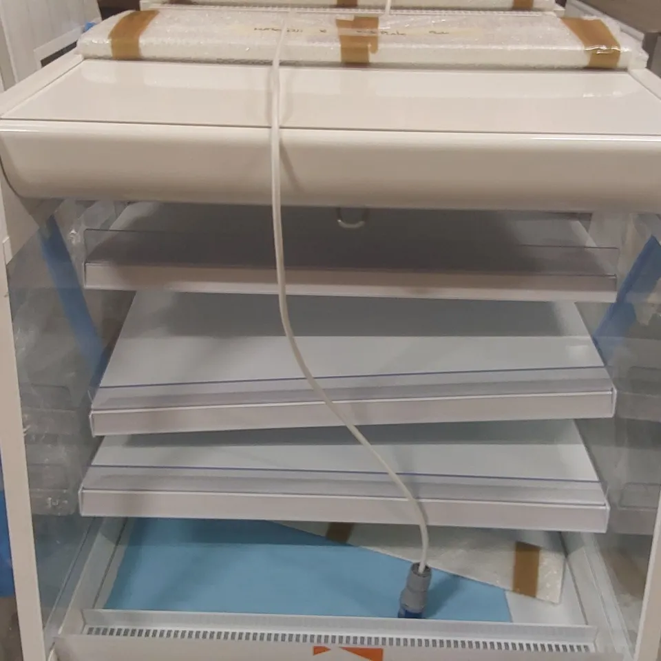 COMMERCIAL DISPLAY FRIDGE 