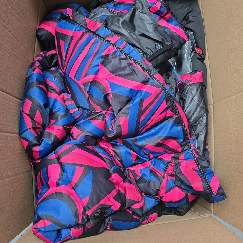 LARGE BOX OF APPROXIMATELY 20 ASSORTED CLOTHING ITEMS IN VARIOUS SIZES, STYLES AND COLOUR 