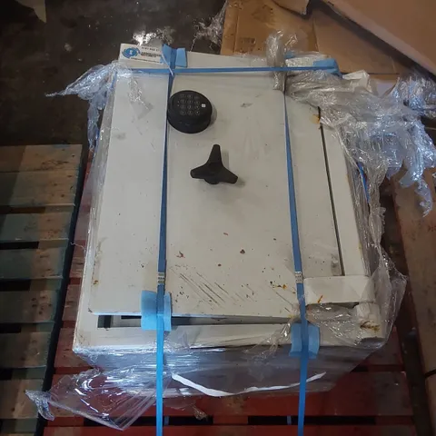 ASSOCIATED SECURITY HEAVY DUTY SECURITY SAFE