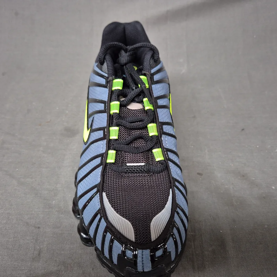 BOXED PAIR OF NIKE SHOX TL SHOES IN BLUE/BLACK/LIME UK SIZE 7.5