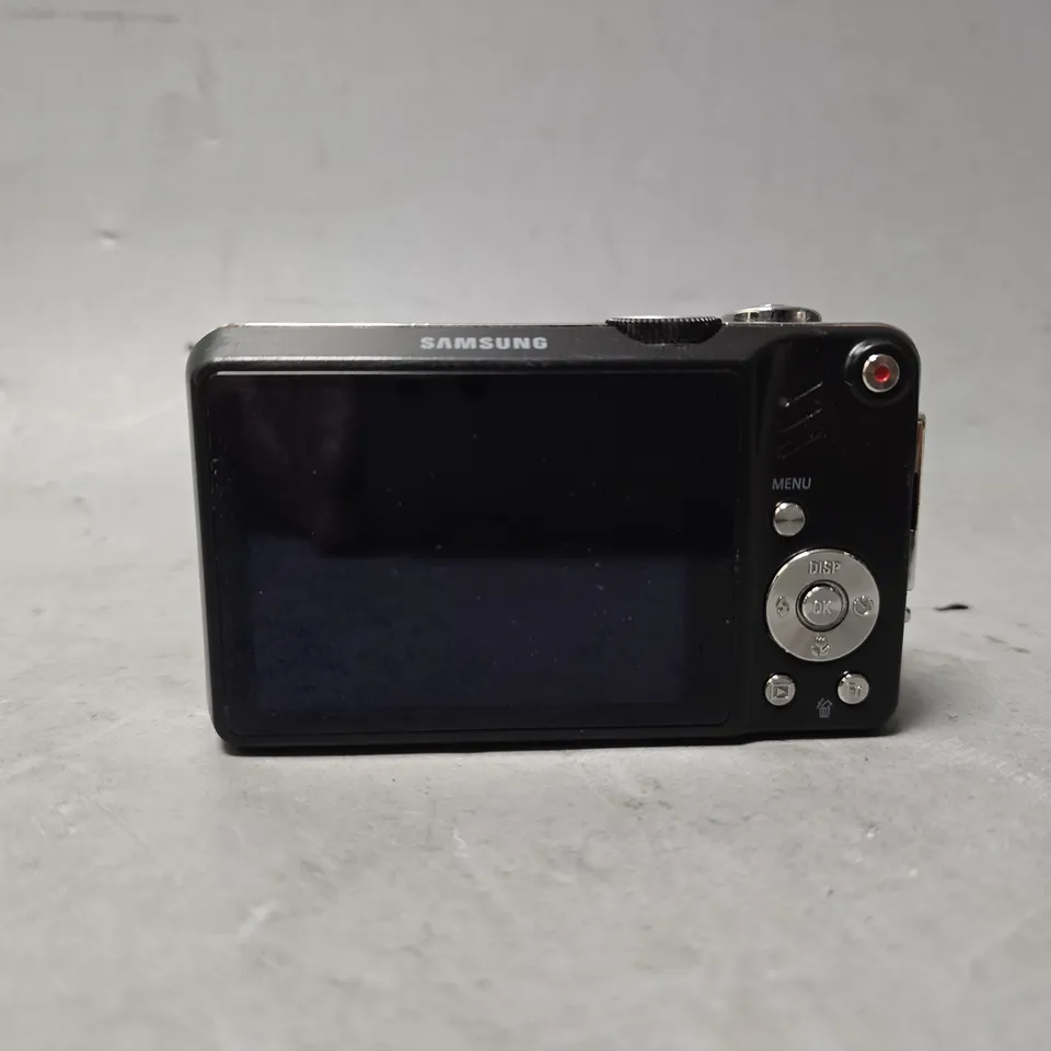 SAMSUNG WB600 DIGITAL CAMERA 