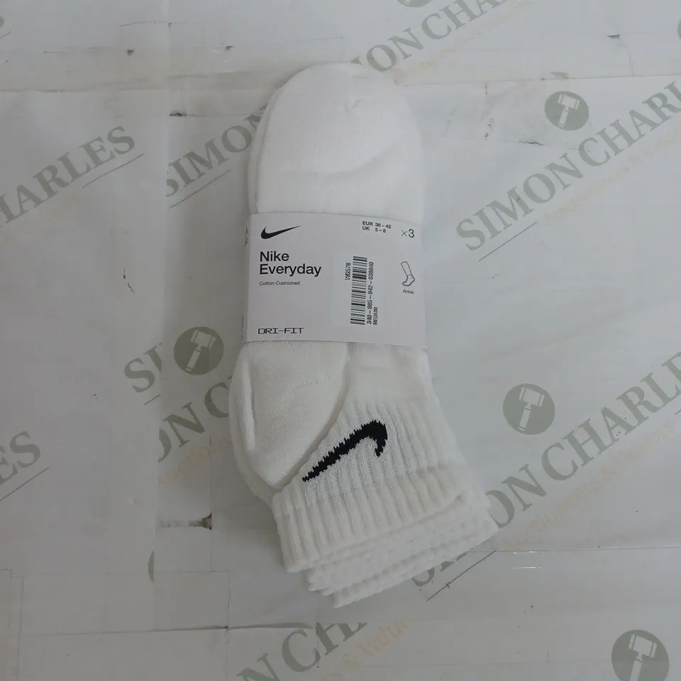 NIKE DRI FIT EVERYDAY ANKLE SOCKS - 5-8 UK