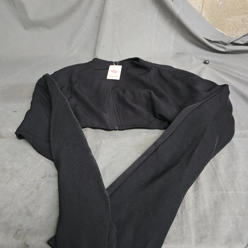 PRETTYLITTLETHING BLACK ZIP-FRONT JACKET, UK 14 – WOMEN'S CLOTHING