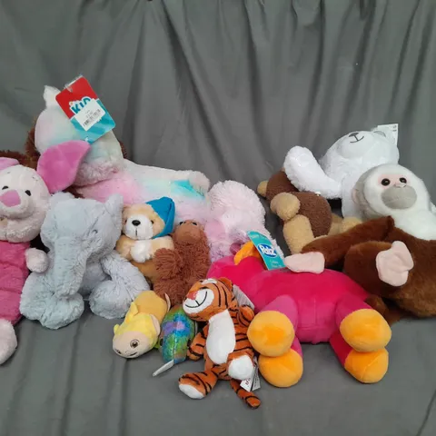 BOX OF ASSORTED PLUSH SOFT TEDDIES
