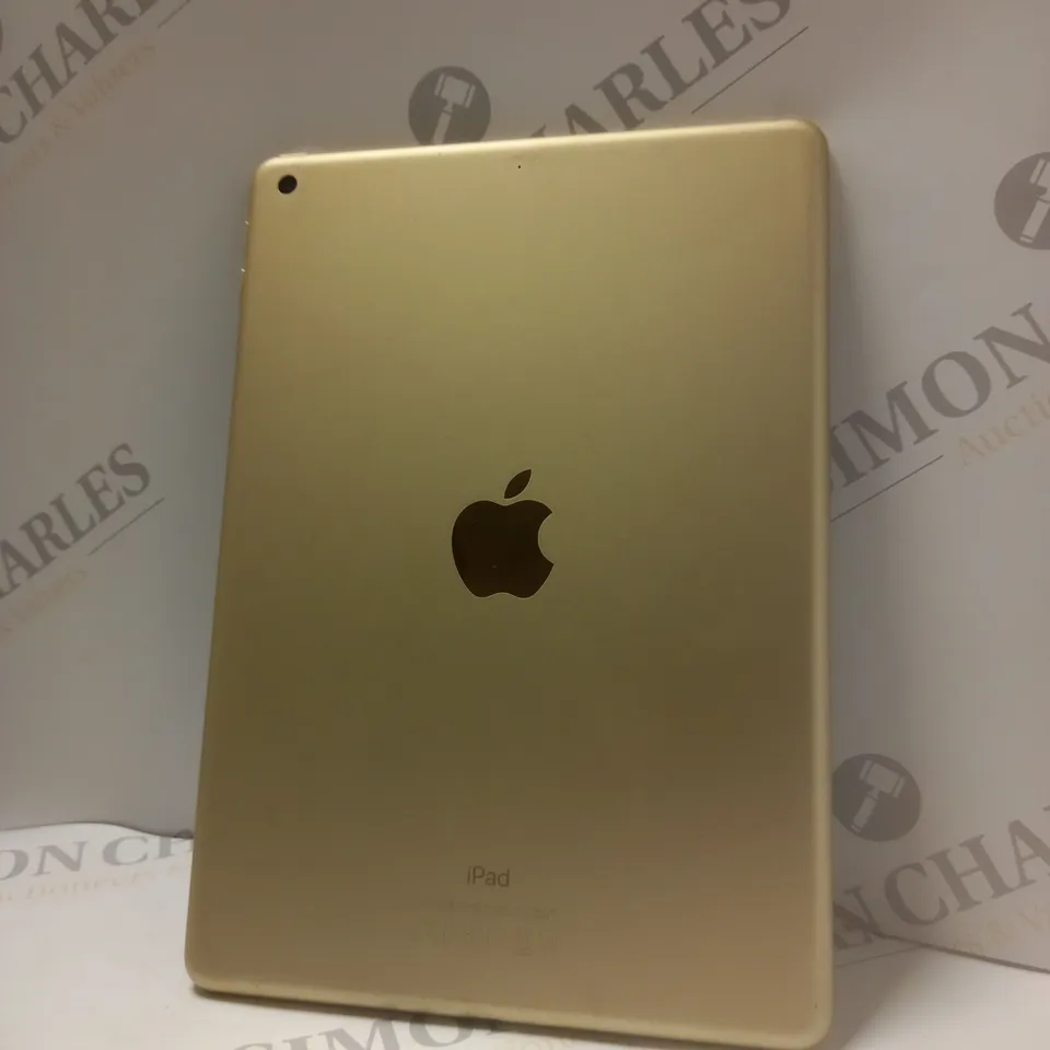 APPLE IPAD MODEL A1822