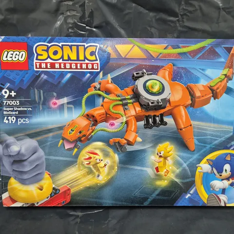LEGO SONIC THE HEDGEHOG - 77003 - SUPER SHADOW VS. BIOLIZARD