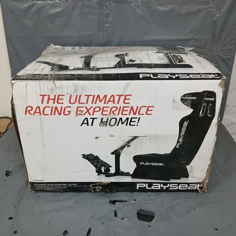 BOXED PLAYSEAT EVOLUTION PRO RACING SEAT