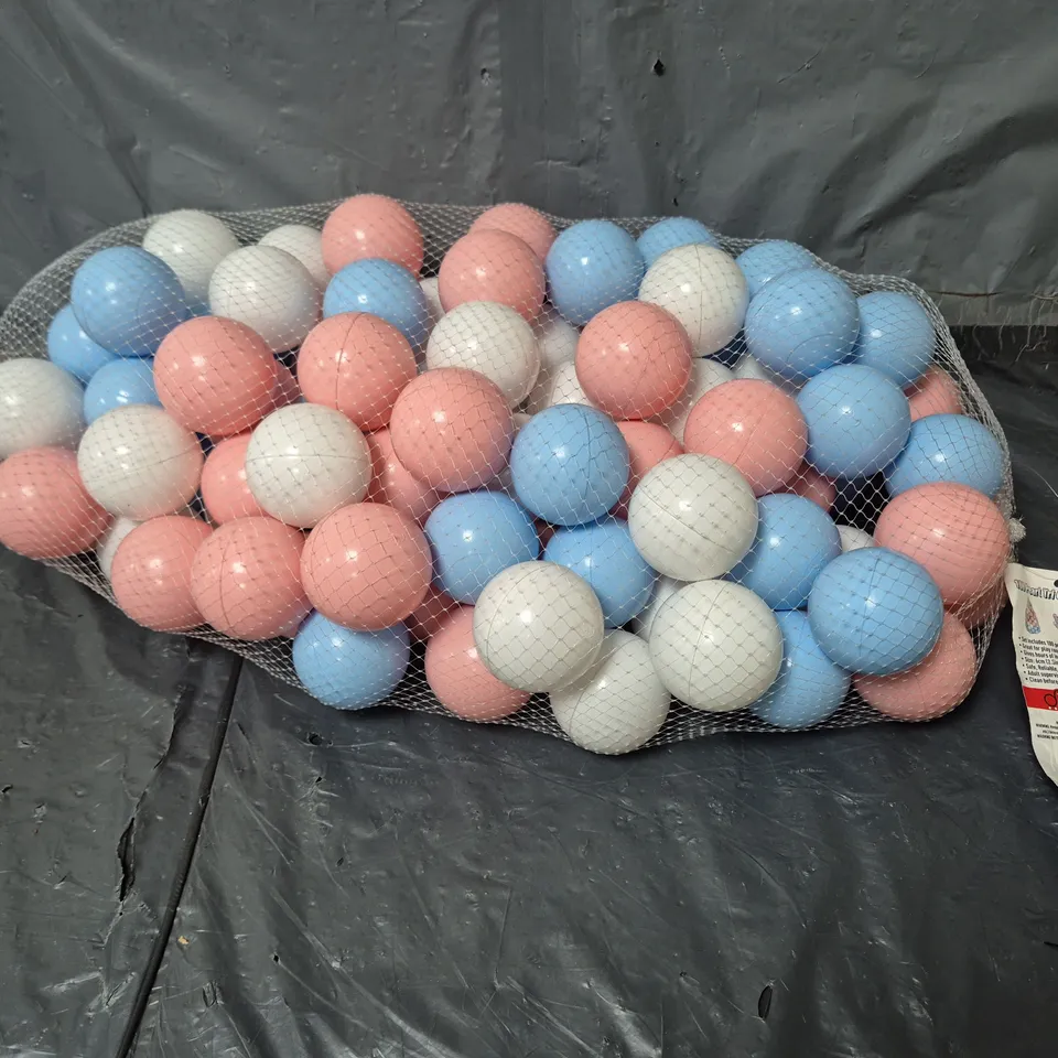 BAGGED PEARL TRI COLOUR BALLS - PINK/WHITE/BLUE 