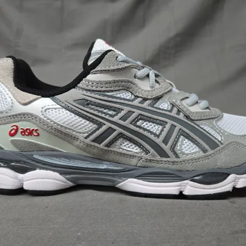 BOXED PAIR OF ASICS GEL-NYC SHOES IN GREY/WHITE UK SIZE 9