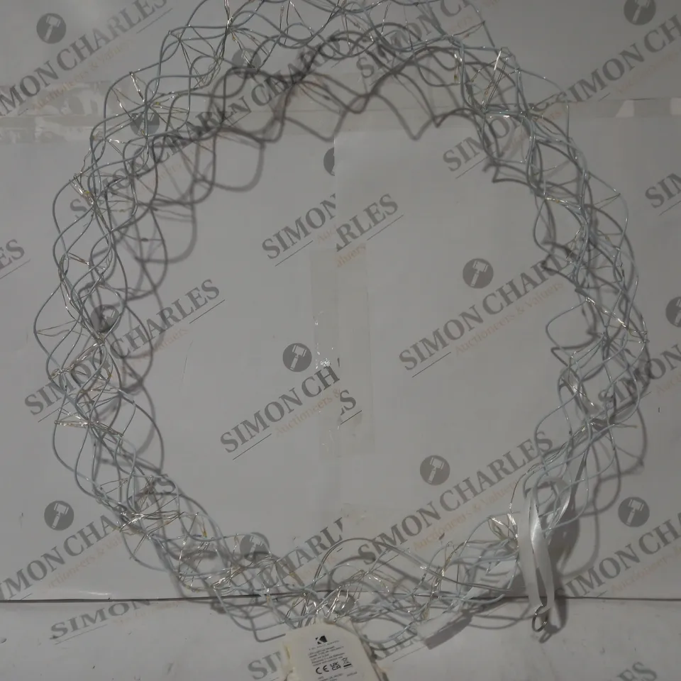 BOXED KELLY HOPPEN WHITE LIGHT UP WREATH