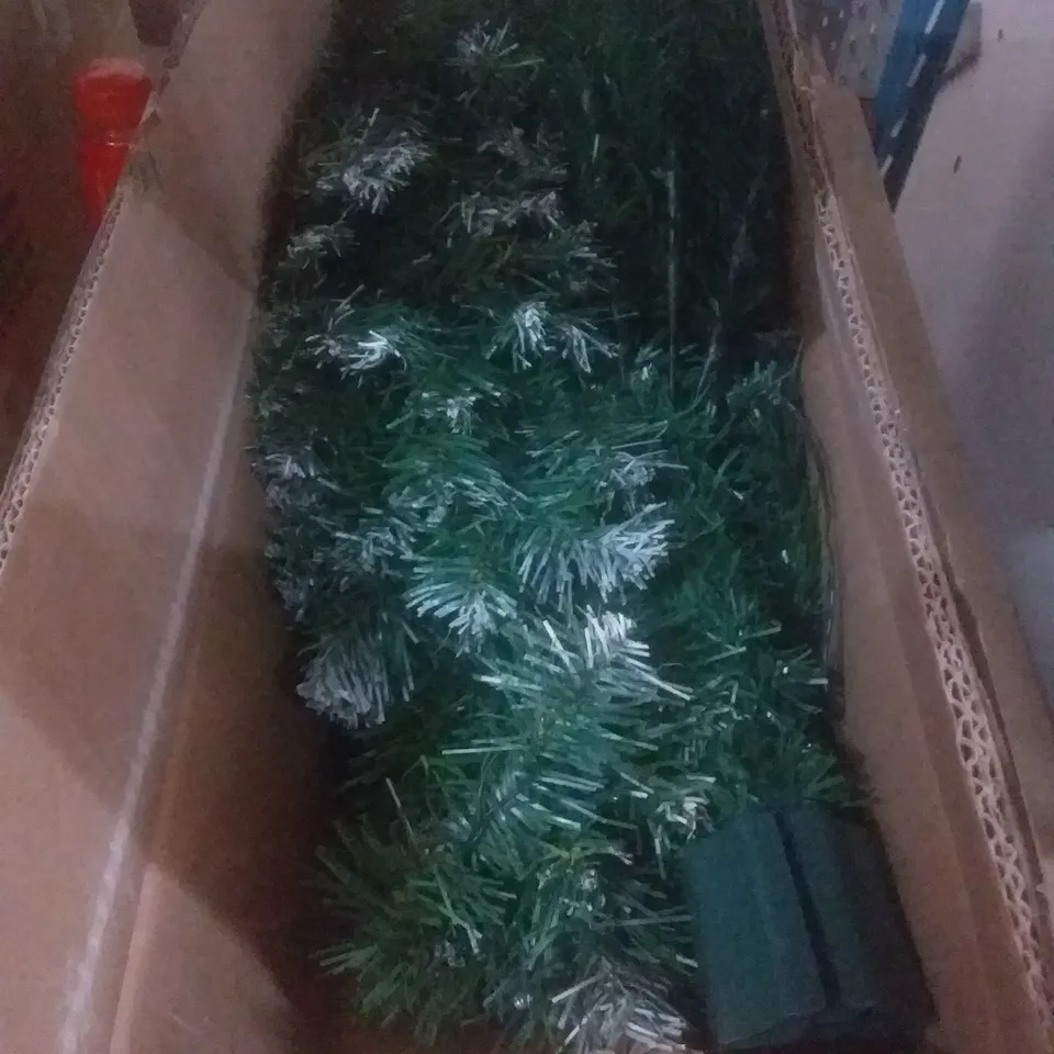 BOXED 180CM PRE-LIT DELUXE FOSTED GREEN CHRISTMAS TREE