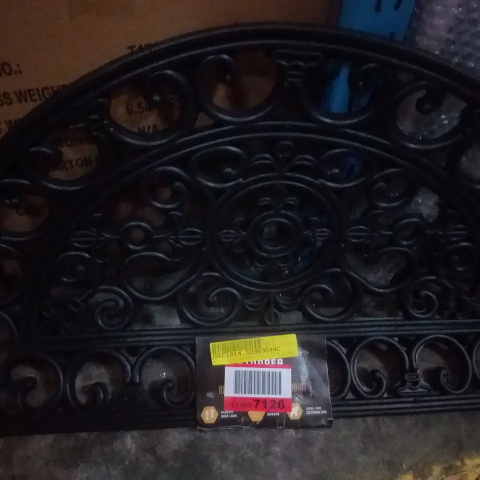 KATRINA DOORMAT SIZE: SEMICIRCLE 45 X 120CM