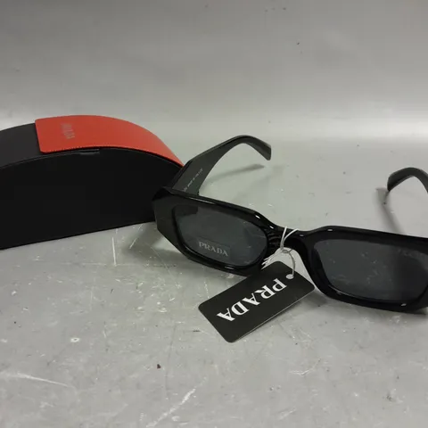 PRADA 211024 BLACK FRAME LOGO SUNGLASSES