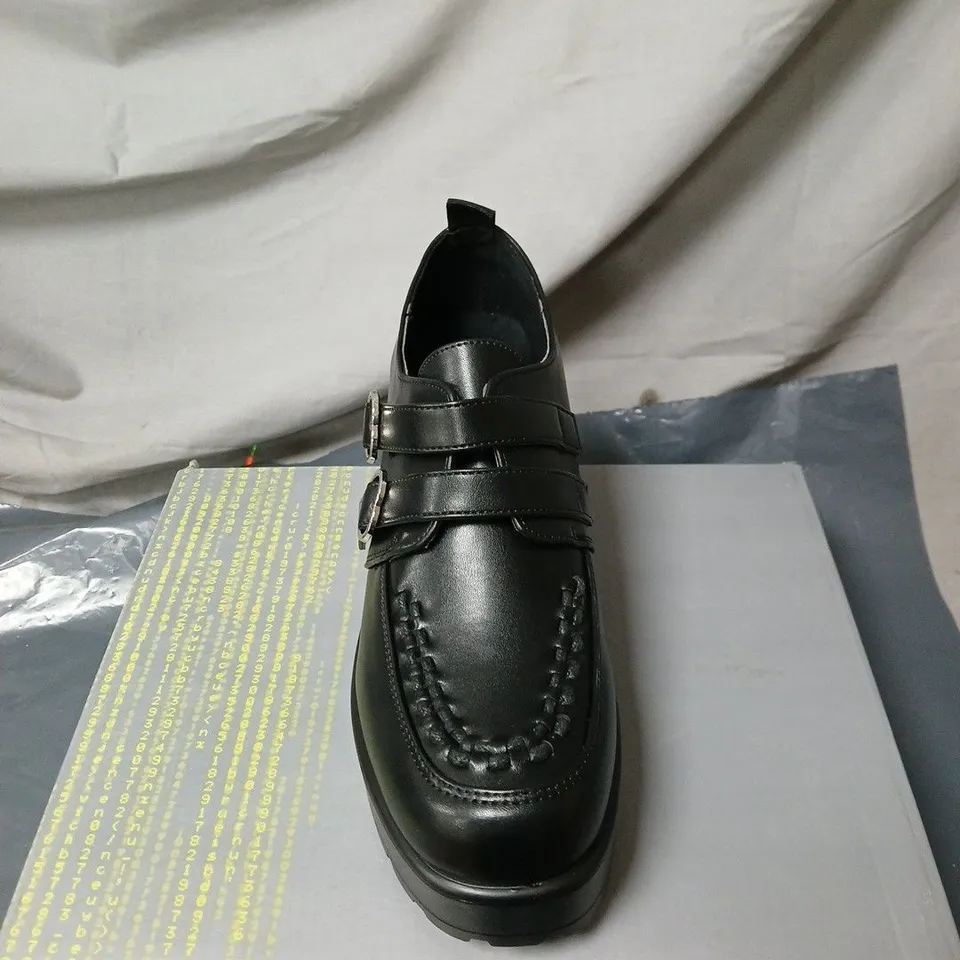 KOI IAGO METAL HEART OXFORD PLATFORM SHOES BLACK BOXED SIZE 8