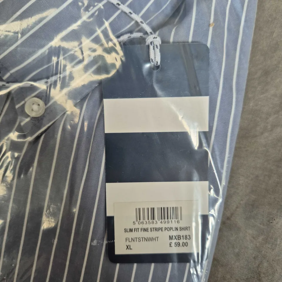 CREW CLOTHING COMPANY SLIM FIT FINE STRIPE POPLIN SHIRT – MEN’S XL