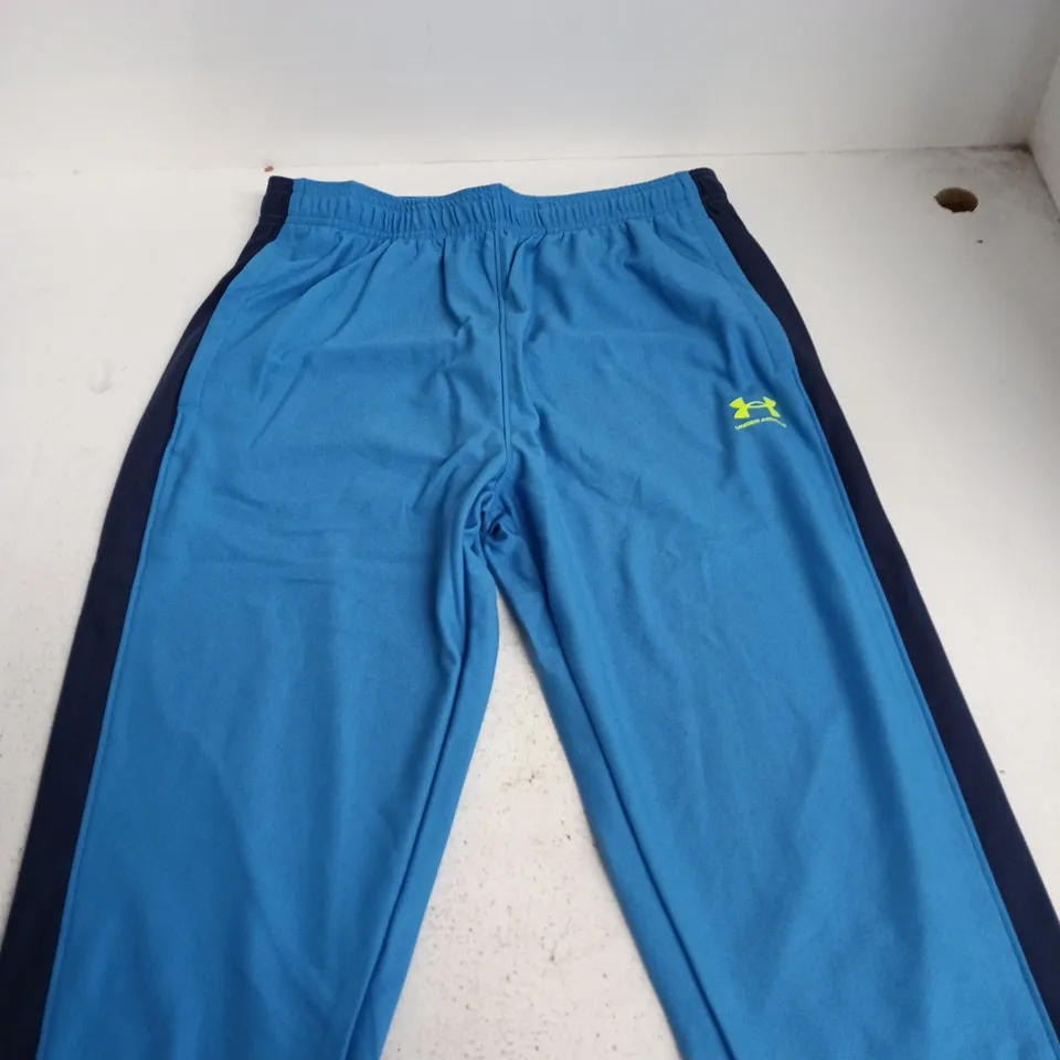 UNDER ARMOUR MEN'S BLUE TRAINING PANTS – SIZE M
