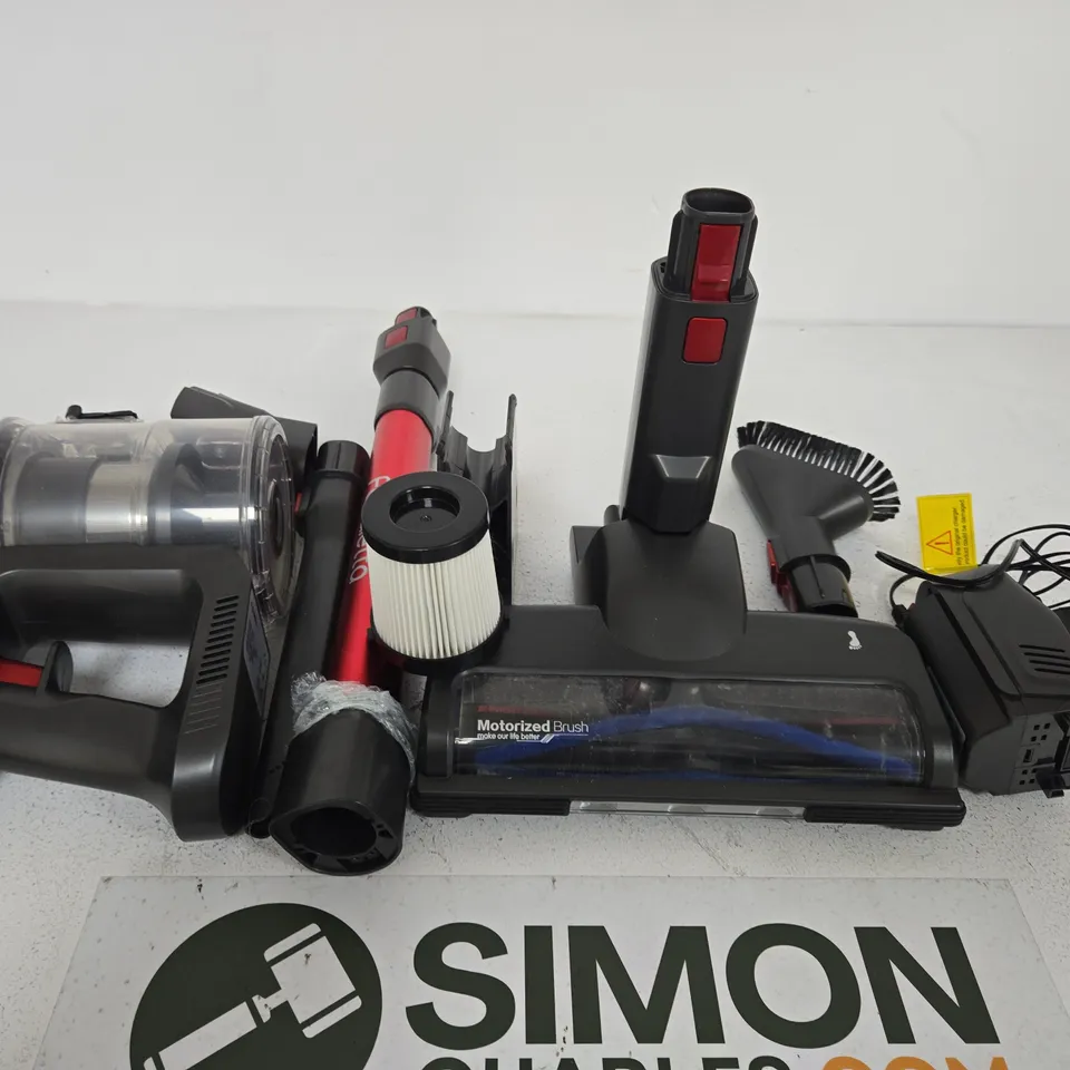 CORDLESS VACUUM CLEANER WITH MOTORISED BRUSH HEAD AND ATTACHMENTS