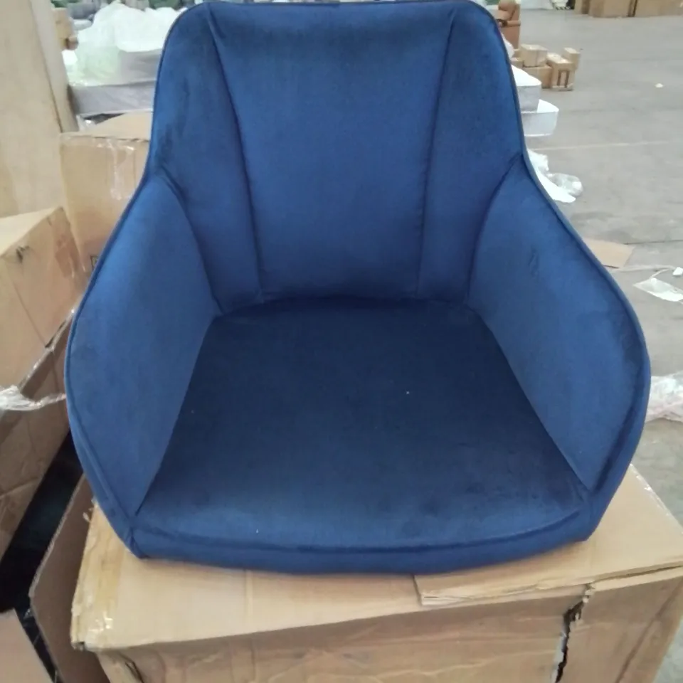 A BOXED PAIR OF VELVET UPHOLSTERED BLUE SIDE CHAIRS