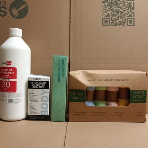 APPROXIMATELY 20 ASSORTED COSMETIC ITEMS TO INCLUDE WASH CLOTHS, BODY STICK, ETC - COLLECTION ONLY