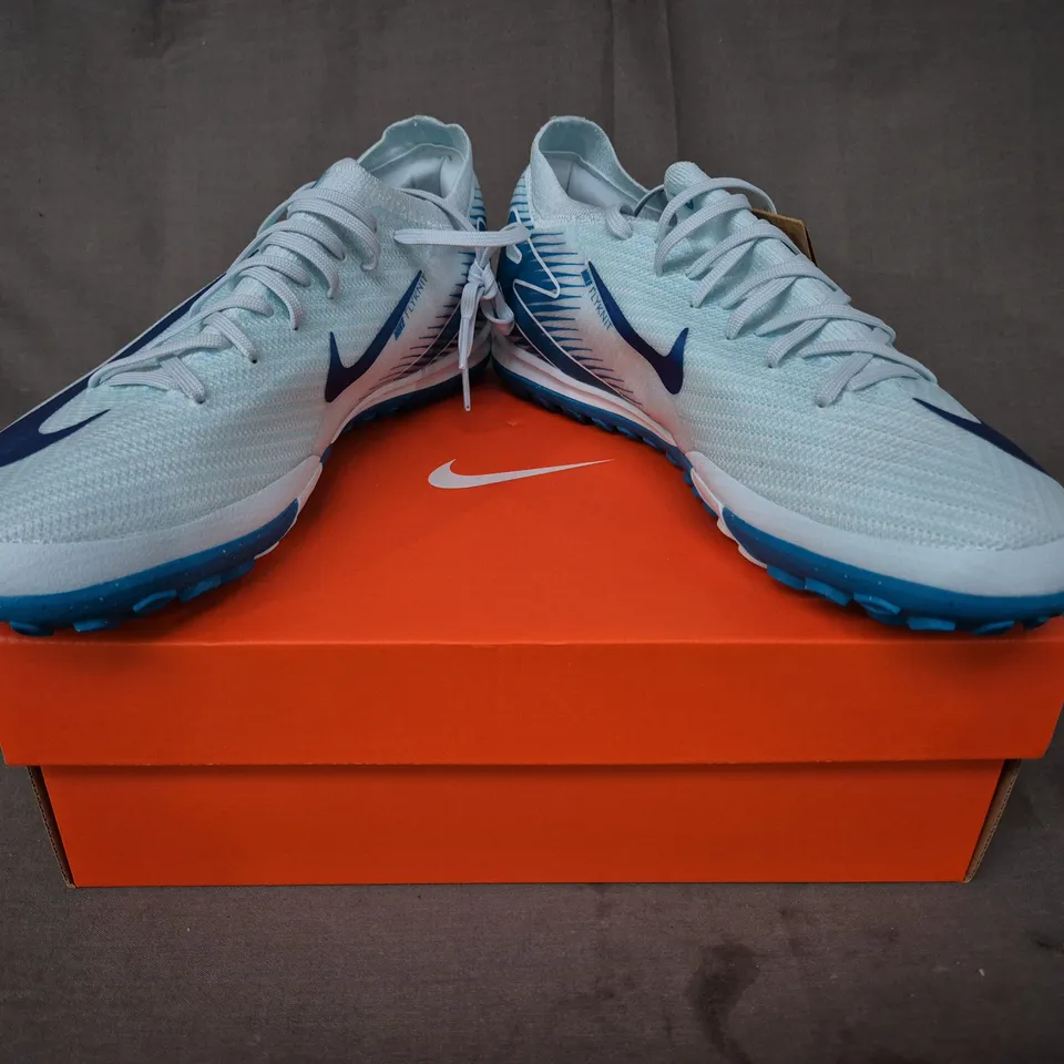 BOXED PAIR OF NIKE ZOOM VAPOR 16 PRO TF SHOES IN GLACIER BLUE/BLUE UK SIZE 7.5