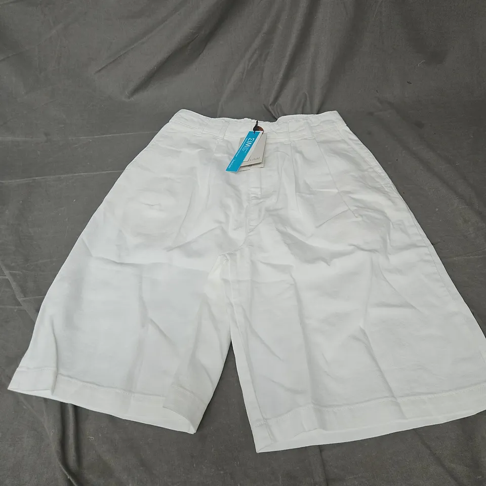NOBODY'S CHILD AVA BERMUDA SHORT IN WHITE SIZE 8