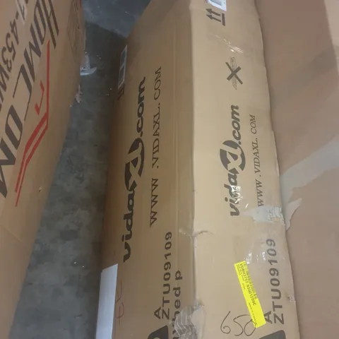 BOXED SOLID WOOD DAYBED (1 BOX)