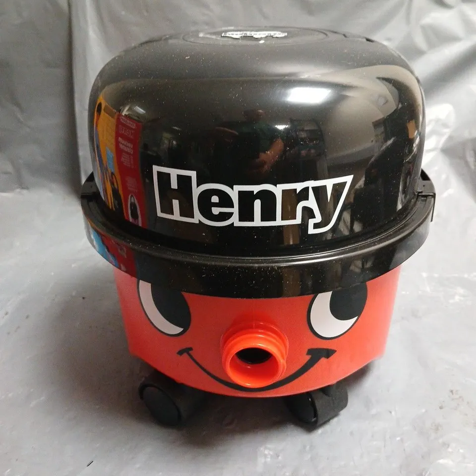 CASDON HENRY VACUUM CLEANER