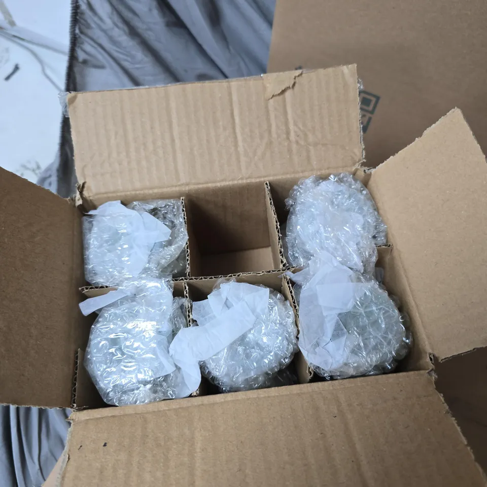 BOX OF 6 GISELA GRAHAM GREEN CANDLESTICK HOLDERS