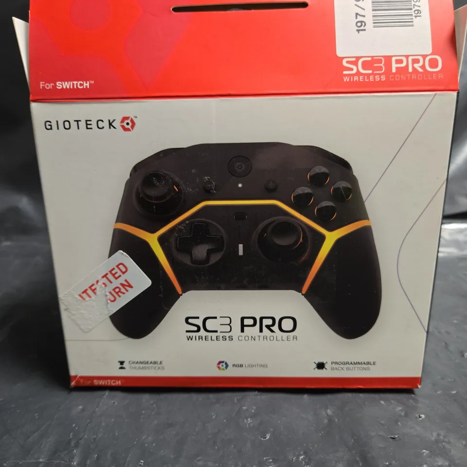 GIOTECK SC3 PRO WIRELESS CONTROLLER FOR NINTENDO SWITCH