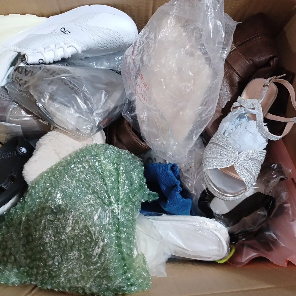 BOX OF APPROXIMATELY 25 ASSORTED SHOES TO INCLUDE - AIC 270 - BLACK CROCS - PARADOX HEELS ECT 