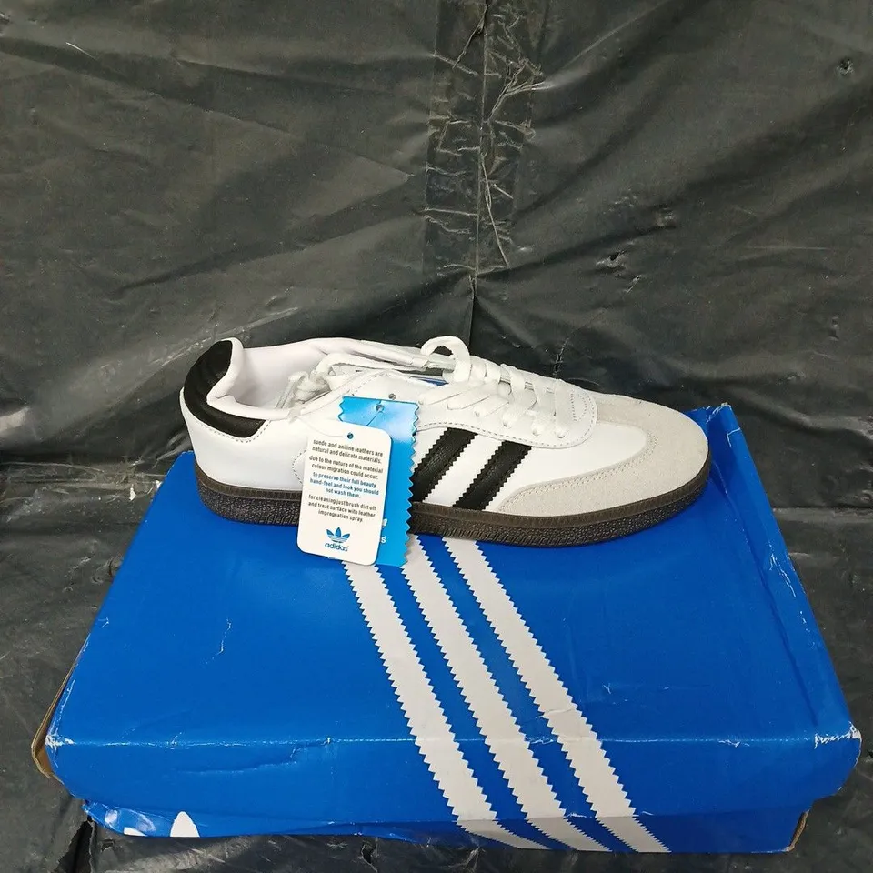 BOXED PAIR OF ADIDAS SAMBA OG WHITE UK 6.5