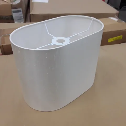BOXED POLYESTER OVAL LAMP SHADE (SCREW ON)