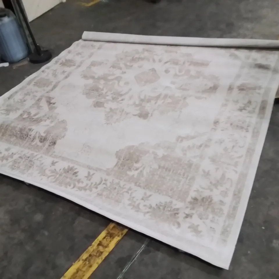 QUALITY DESIGNER AREA RUG - APPROXIMATELY 263X197