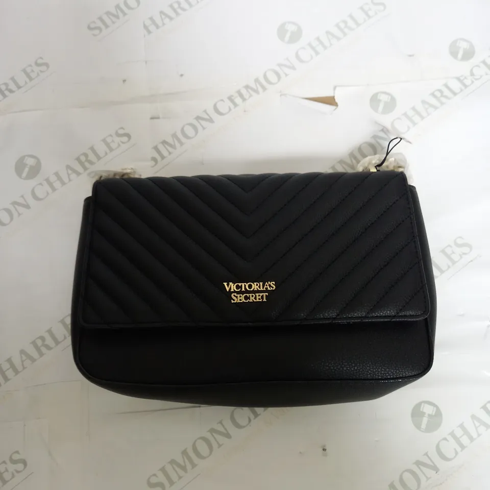 VICTORIA'S SECRET BLACK PADDED HAND BAG 