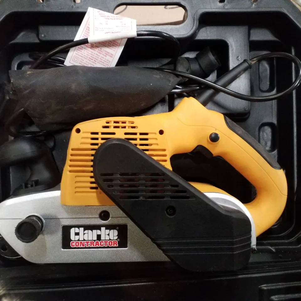 CLARKE CONTRACTOR BELT SANDER WITH CASE