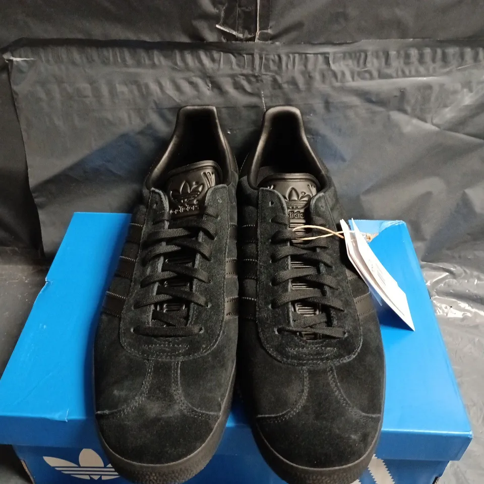 BOXED PAIR OF ADIDAS GAZELLE BLACK SUEDE SNEAKERS – UK 11 
