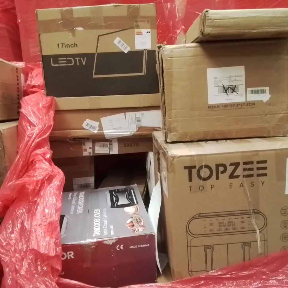 PALLET CONTAINING VARIOUS ASSORTED BOXED HOUSEHOLD ITEMS TO INCLUDE: 17 INCH LED TV,AIRFRYER,TANDOOR OVENAND LOTS MORE UNMARKED BOXED ITEMS 