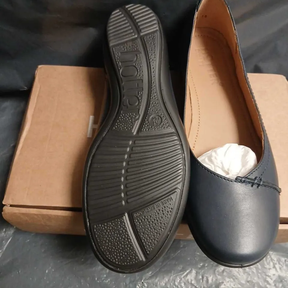 HOTTER ROBYN II EXTRA WIDE NAVY LEATHER FLATS – UK 5.5 (US 7.5, EU 38.5) DENIM NAVY