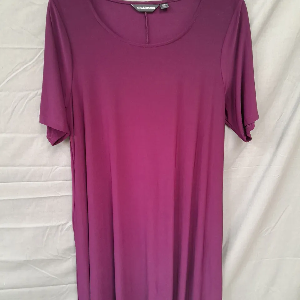 LARGE BOX OF APPROX 20 ASSORTED LADIES CLOTHES INCLUDING SKIRTS, DRESSES AND JUMPERS DANNII MINOGUE, KIM & CO