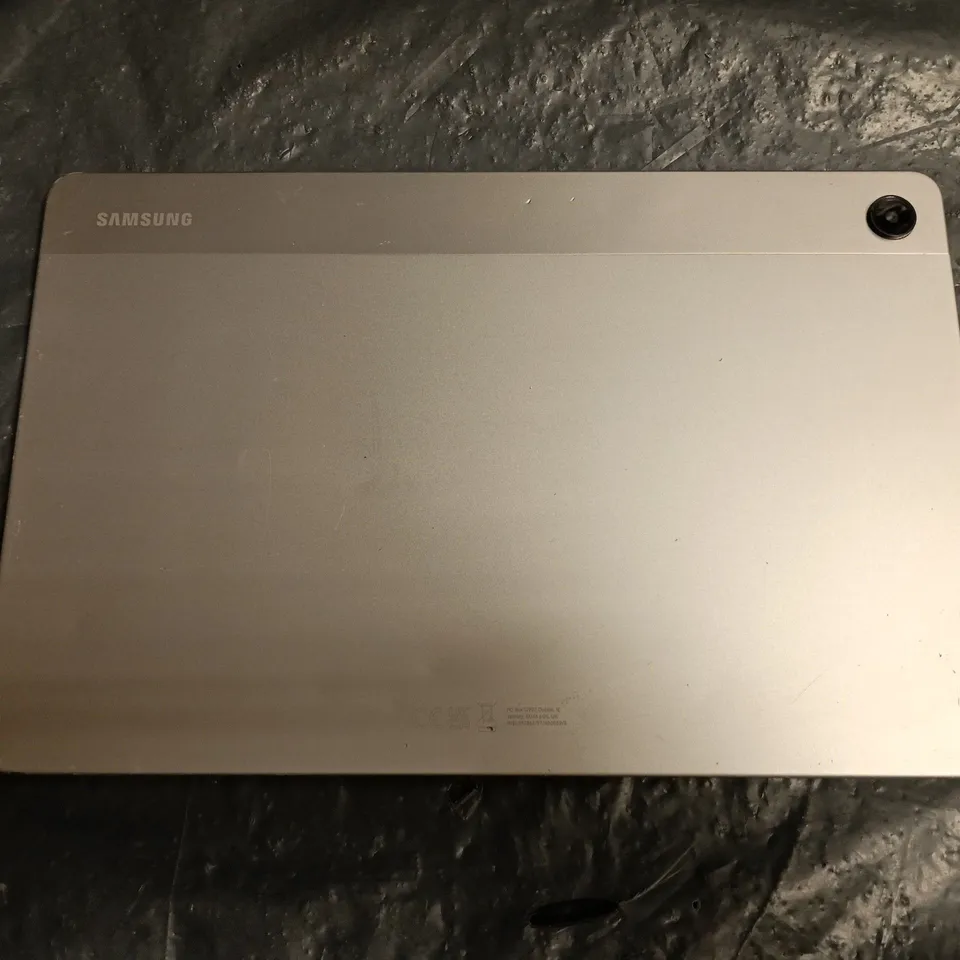 SAMSUNG GALAXY TAB A8