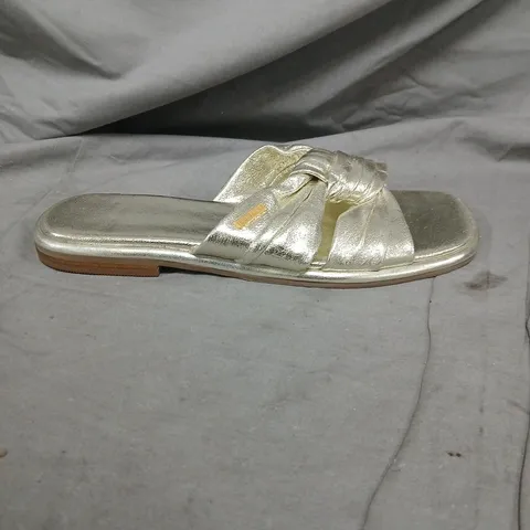 TED BAKER GOLD METALLIC SANDALS – WOMEN'S SLIP-ON - SIZE 6